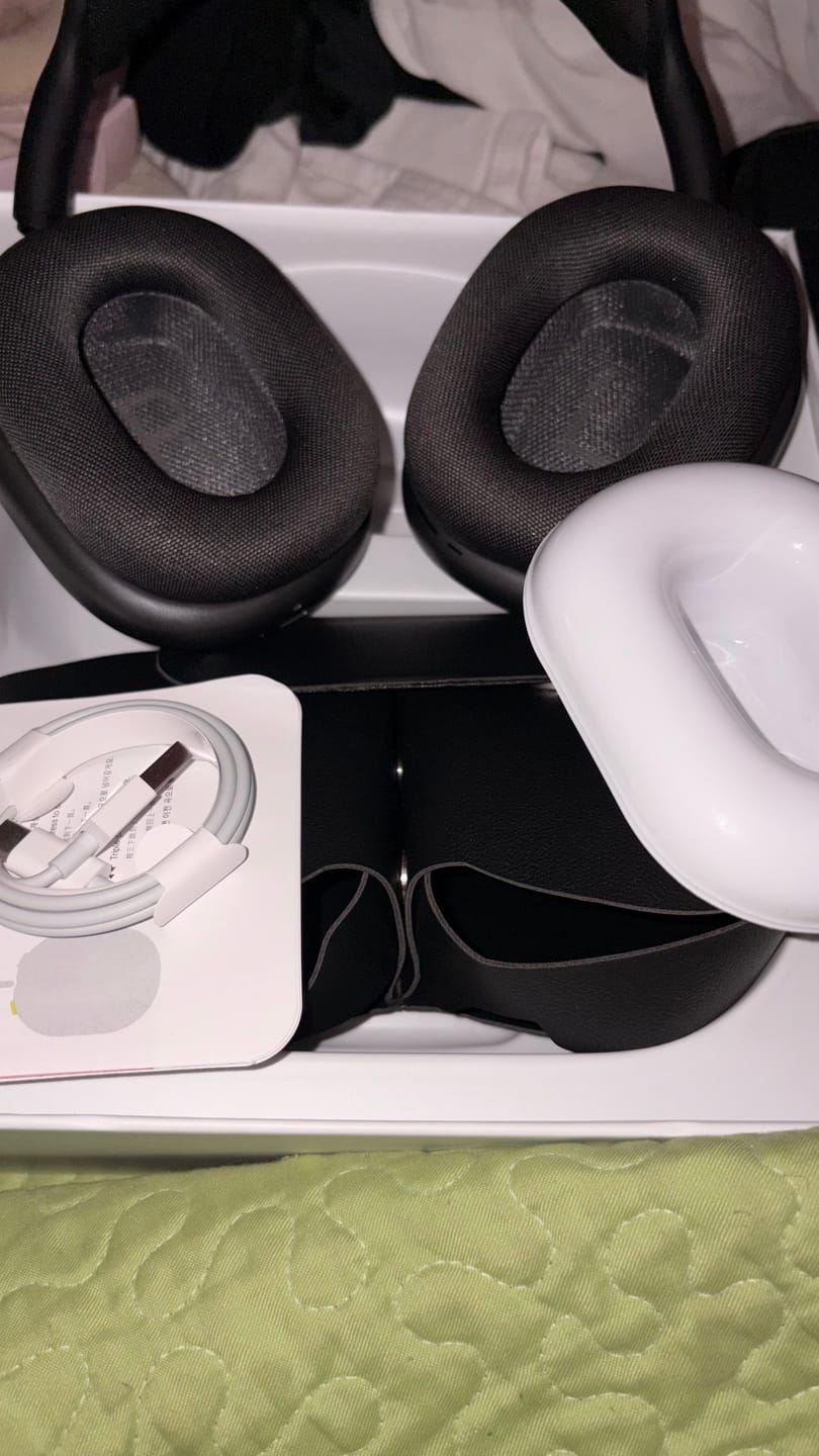 Customer photo review of Fones P9