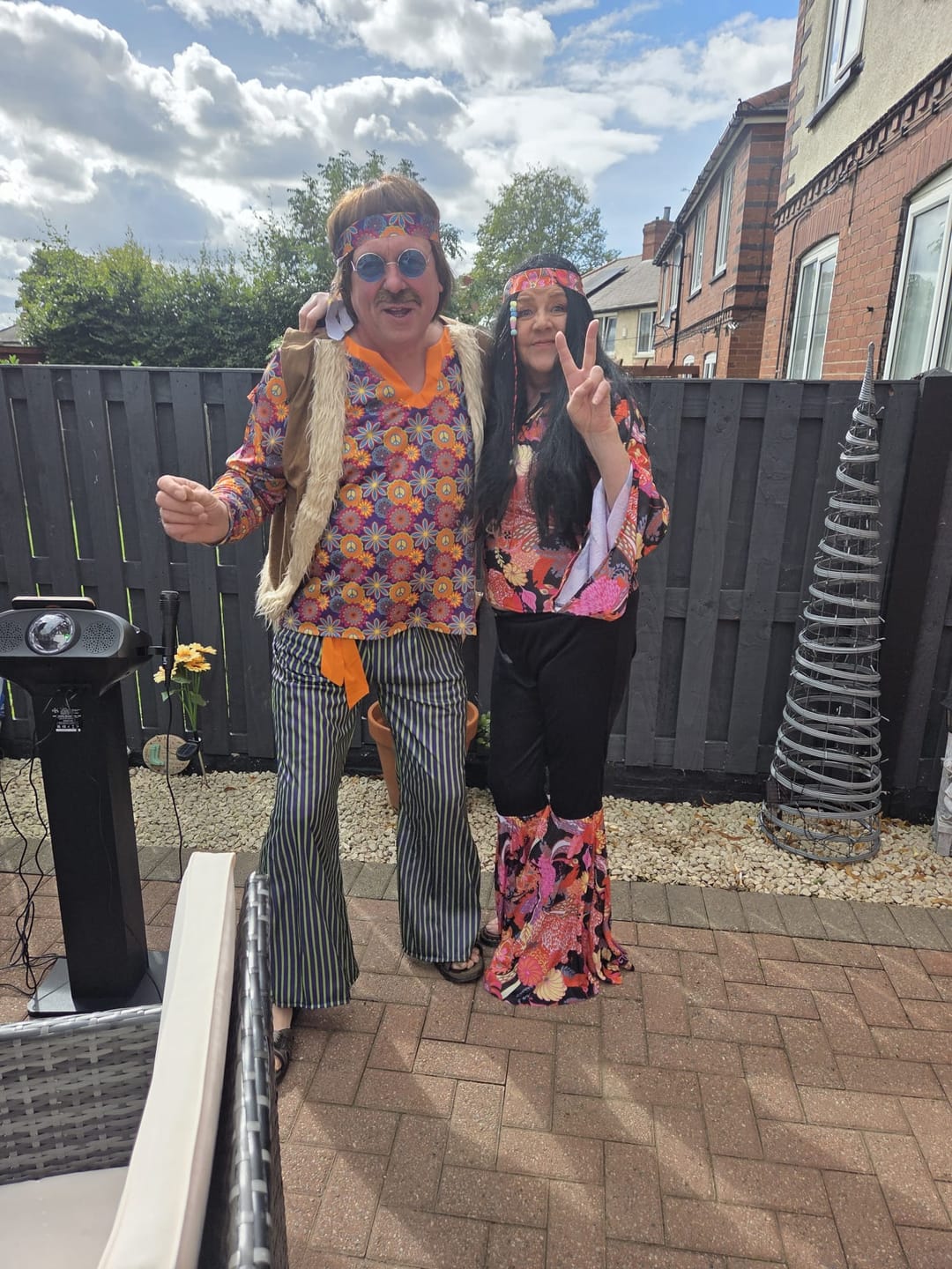 Customer photo review of 60s Hippie Kit