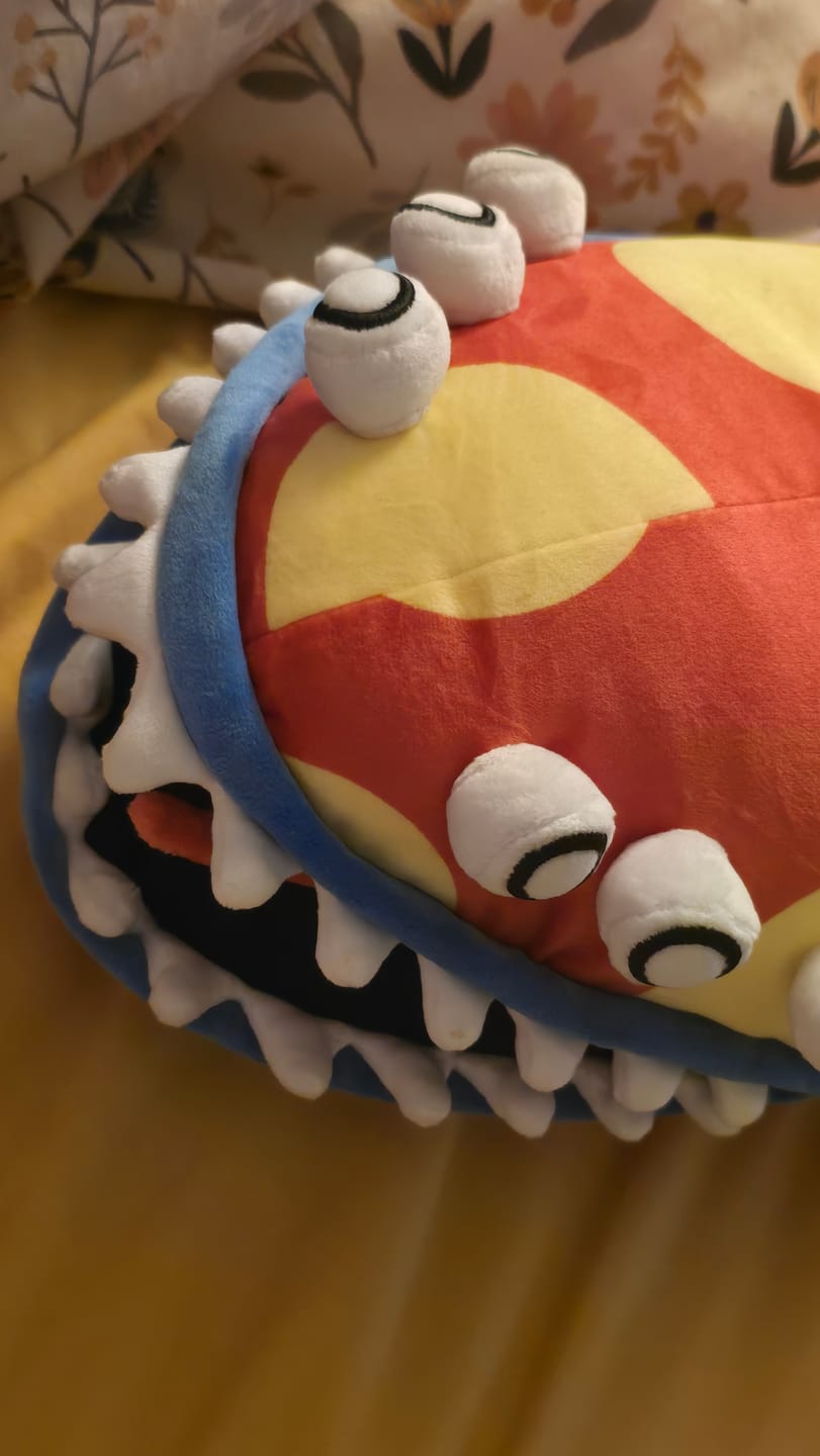 Customer photo review of Gloink Queen Plush