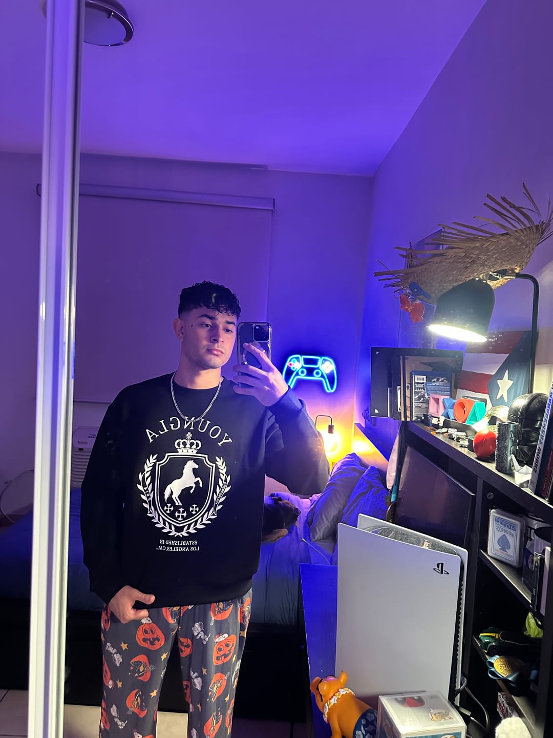Customer photo review of 5075 - Old Money Crewnecks