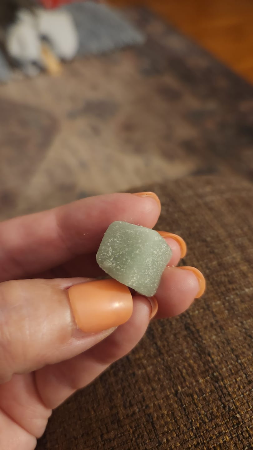 Customer photo review of Bluerazz Rocket D8 Gummies