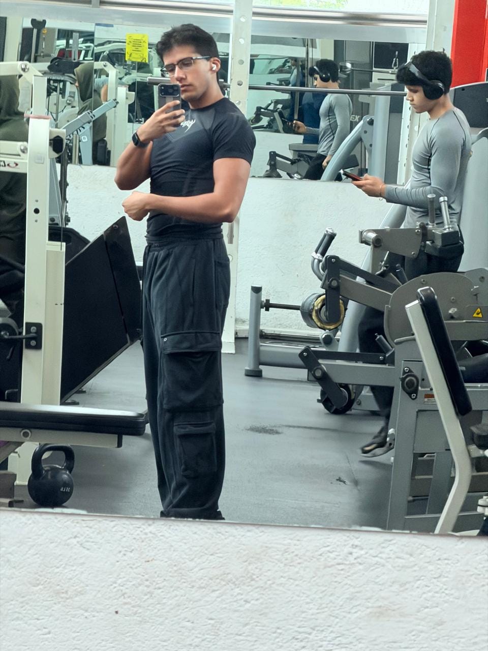 Customer photo review of 2007 - XX Strap Sweats