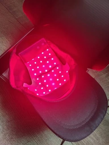 Customer photo review of Red Light Therapy Cap™ – LED Light Therapy for Skin & Scalp