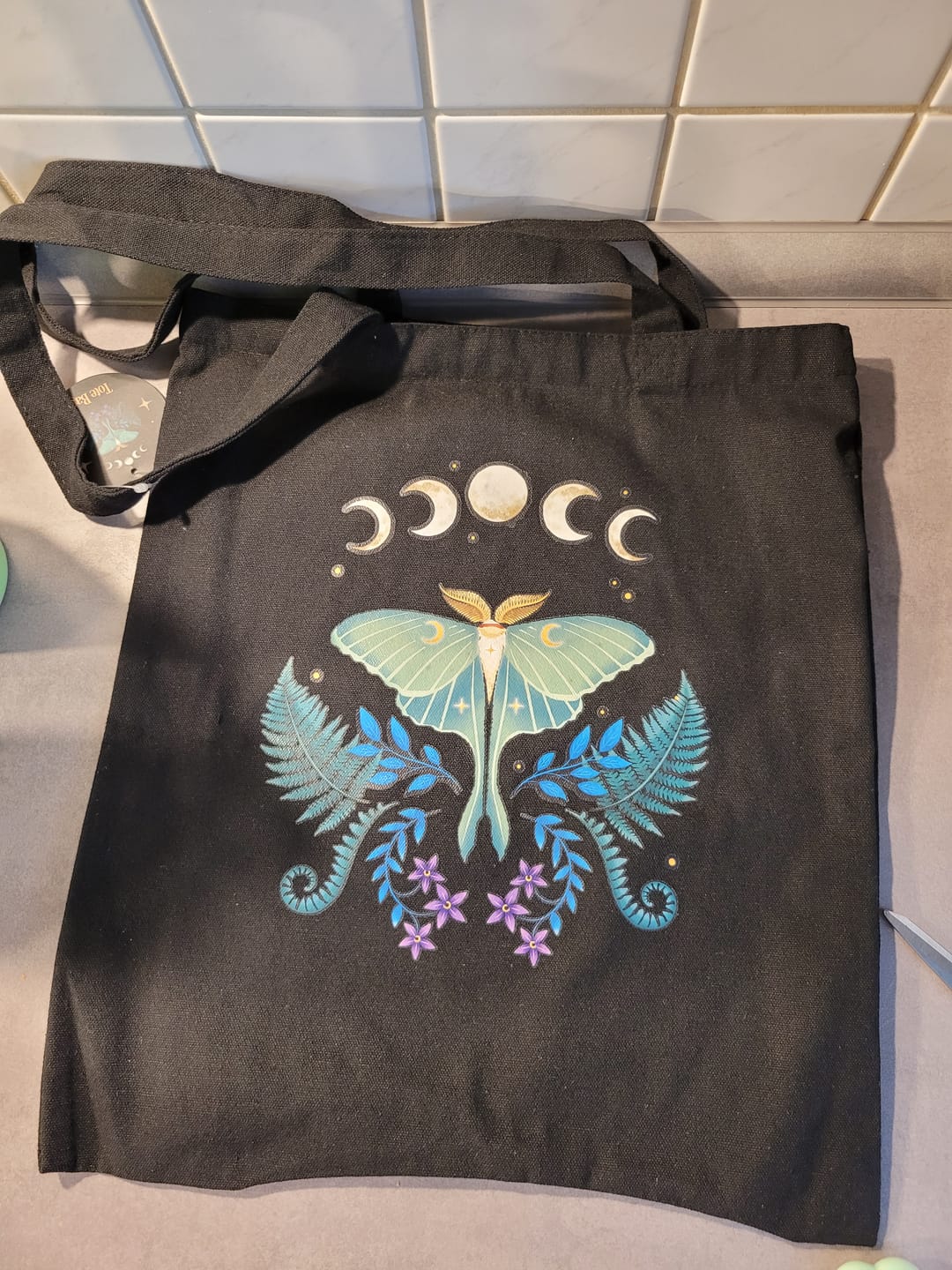 Customer photo review of Mondmotte Tote Bag – Mystische Tasche mit Mondmotiv