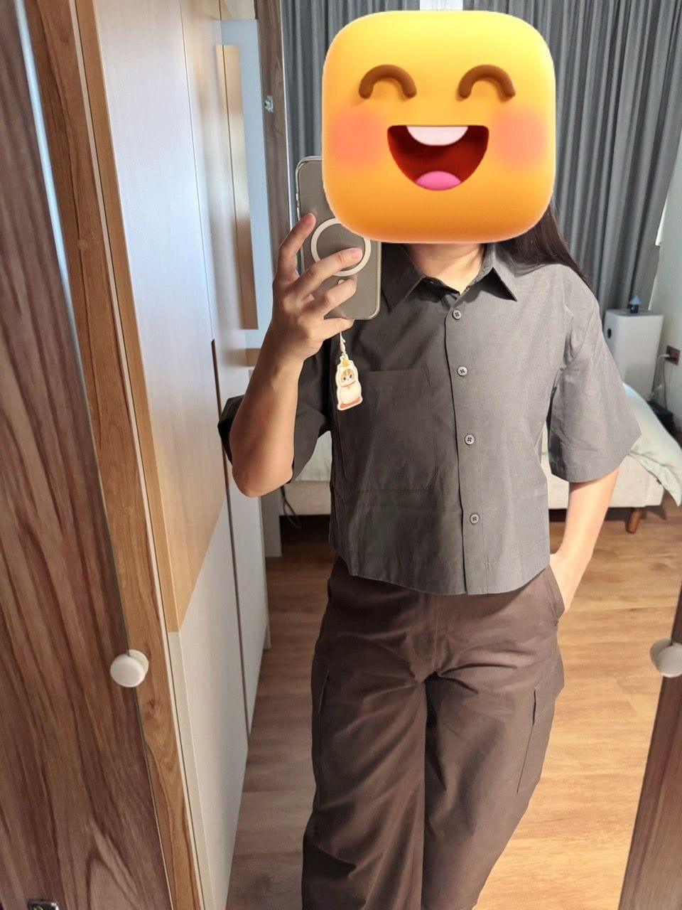 Customer photo review of Relaxed Fit Boxy Crop Shirt
