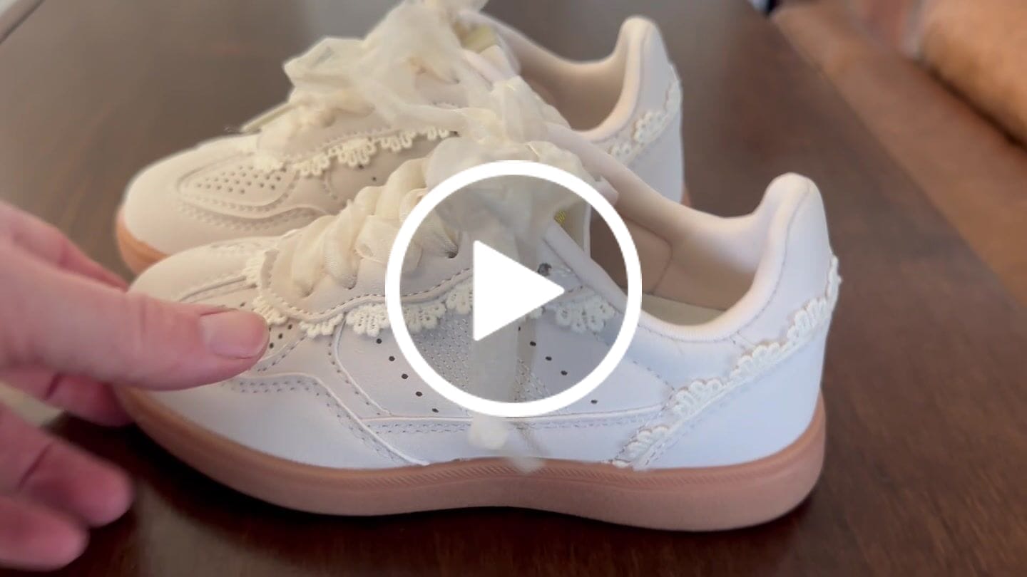 Customer video review of Lucky Step Kids Floral Ribbon Sneakers
