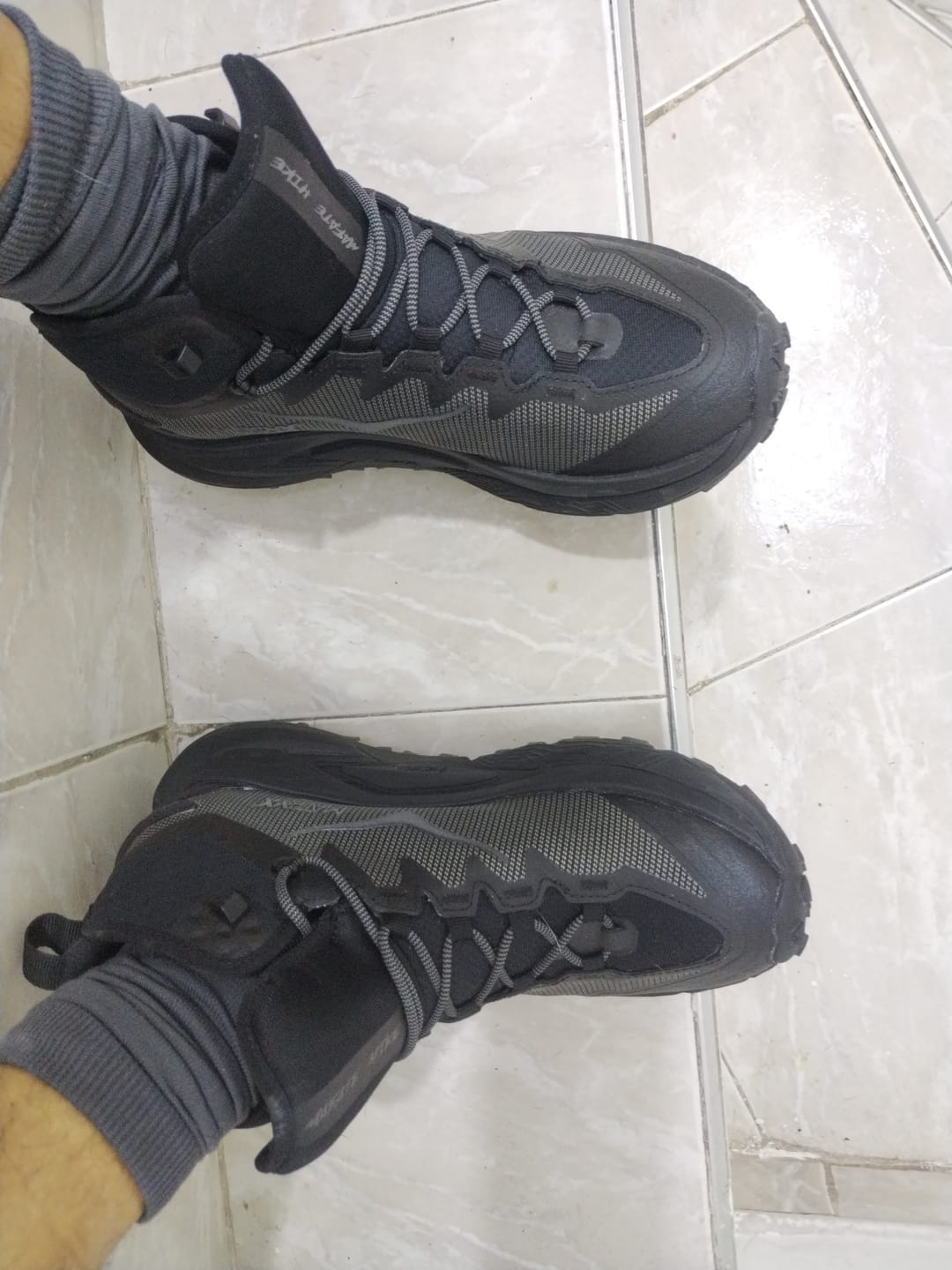 Customer photo review of Hoka Mafate Hike Hombre Black Stardust