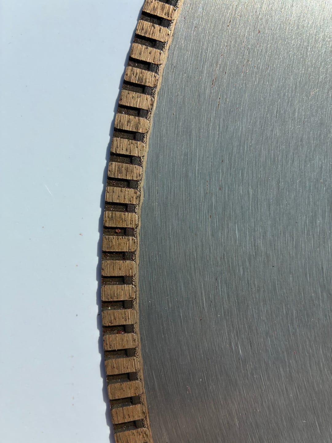 Customer photo review of Gemking Lapidary Saw Blades with Ultra-Thin Notched Rim for Wet Cutting of Hard Materials such as Agate, Petrified Wood or Jade