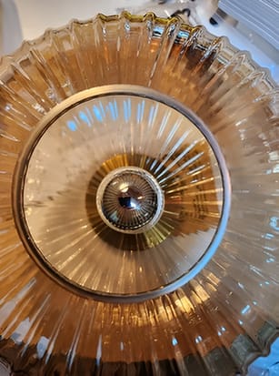 Customer photo review of Arandela Art Déco Vidro Âmbar Canelado Elegante