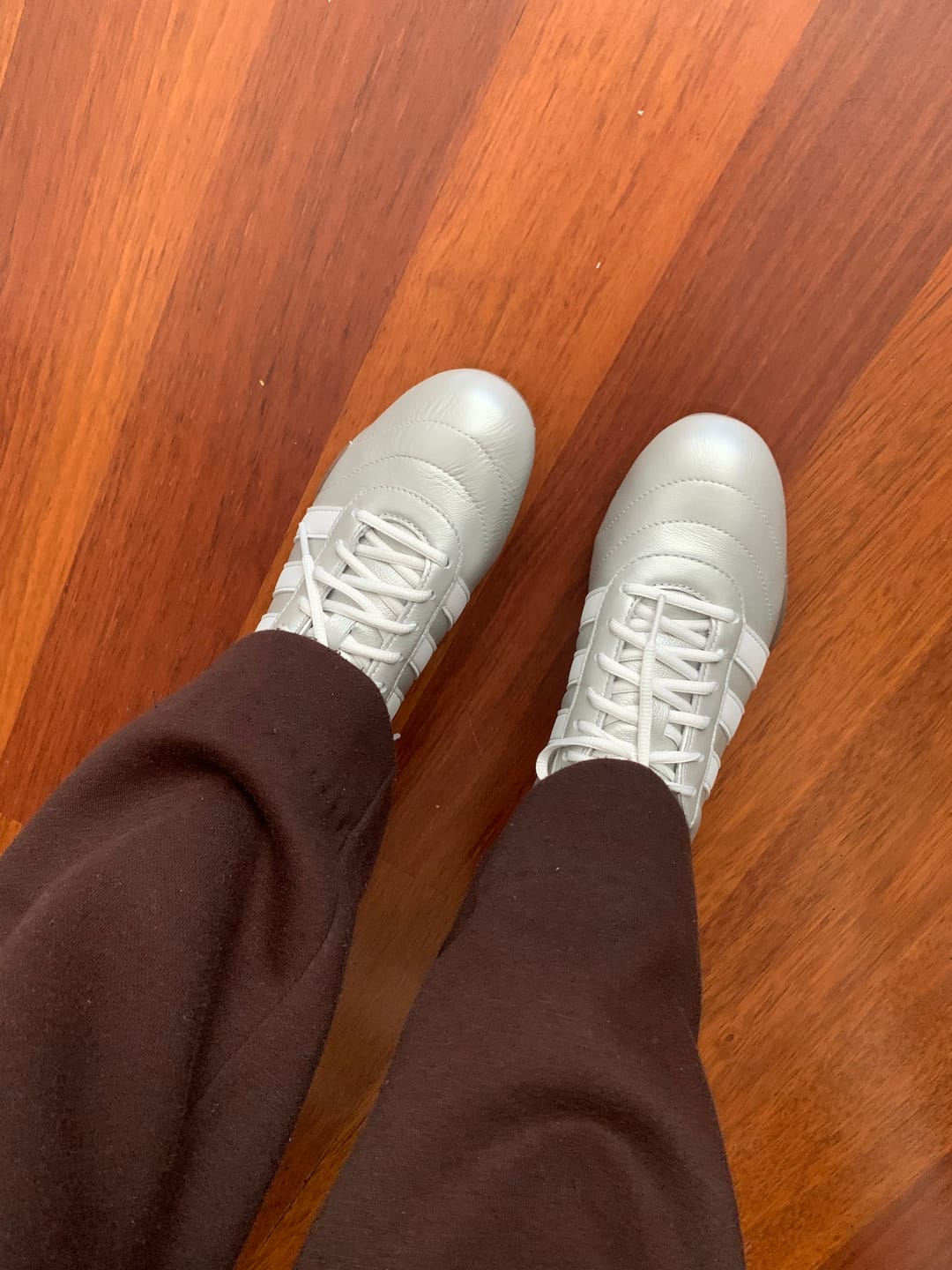 Customer photo review of Zapatillas Adidas Grand Court Lo Lth Mujer Gris