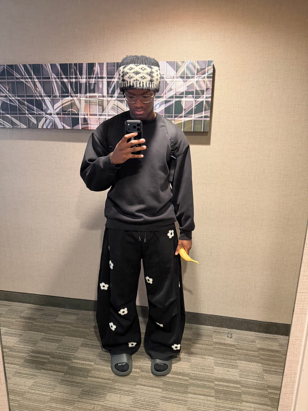 Customer photo review of Aelfric Eden Floral Embroidery Baggy Barrel Sweatpants