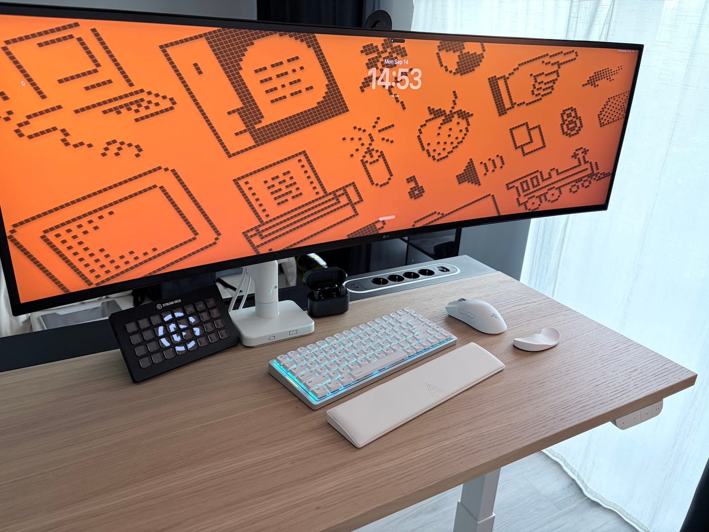 Customer photo review of IQUNIX MQ80 Aluminum Low Profile Mechanical Keyboard