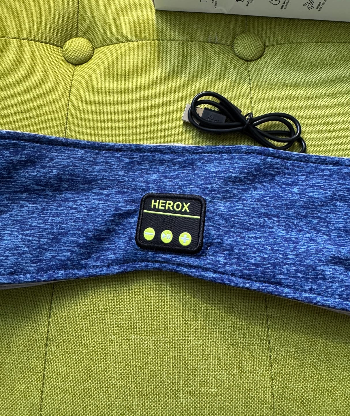 Customer photo review of AirBand - Fascia Musicale