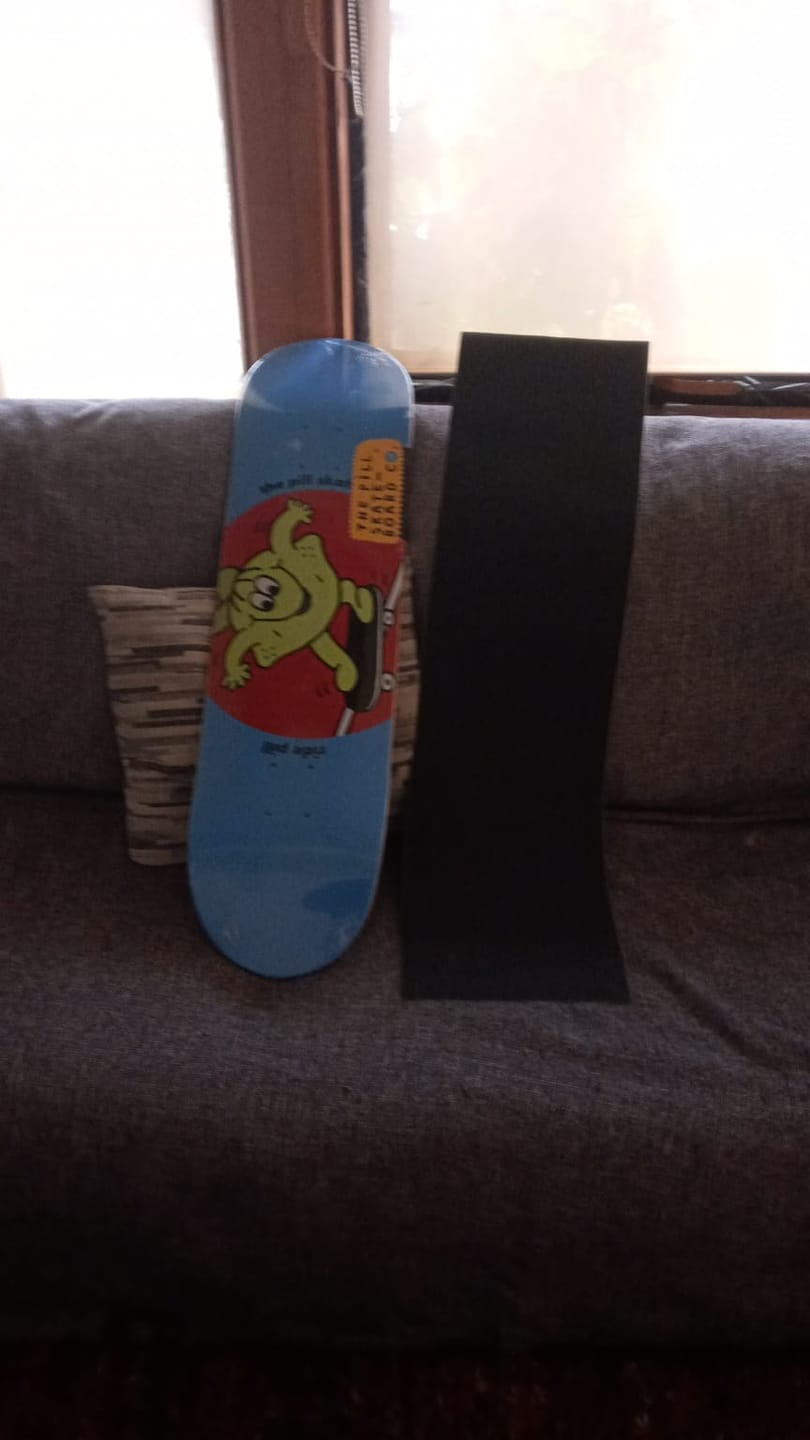 Customer photo review of Pill - Tabla Sr. Limon Blue 8.38 x 32 + lija de regalo