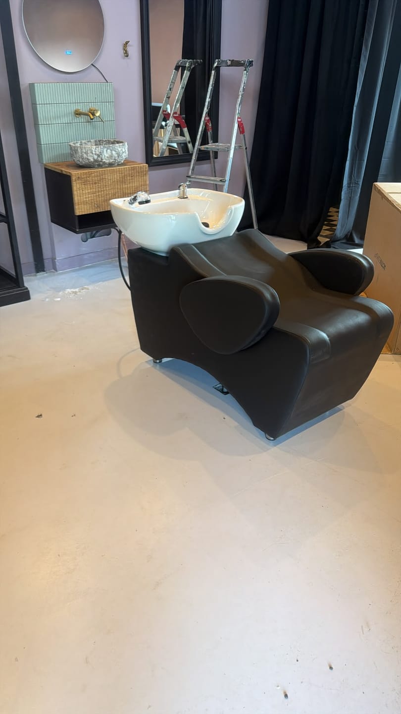 Customer photo review of Hair system hsb46 hairdressing wash unit black