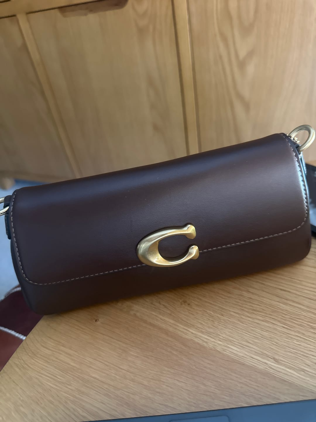 Customer photo review of Coach Jet Shoulder Bag - Brass/Maple - Hemen Teslimde