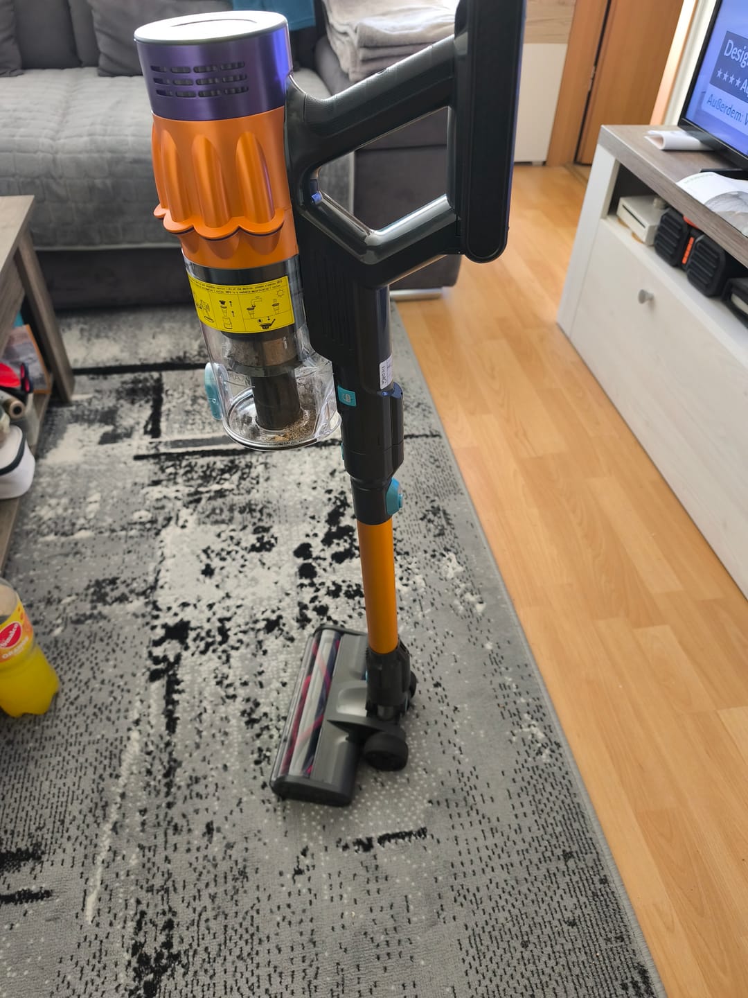 Customer photo review of Dripl UltraVac Akku-Staubsauger