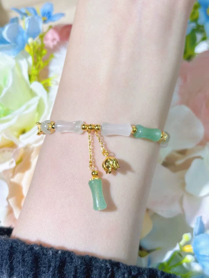 Customer photo review of The Unyielding Grace - Cuizhu Hetian Jade Bracelet