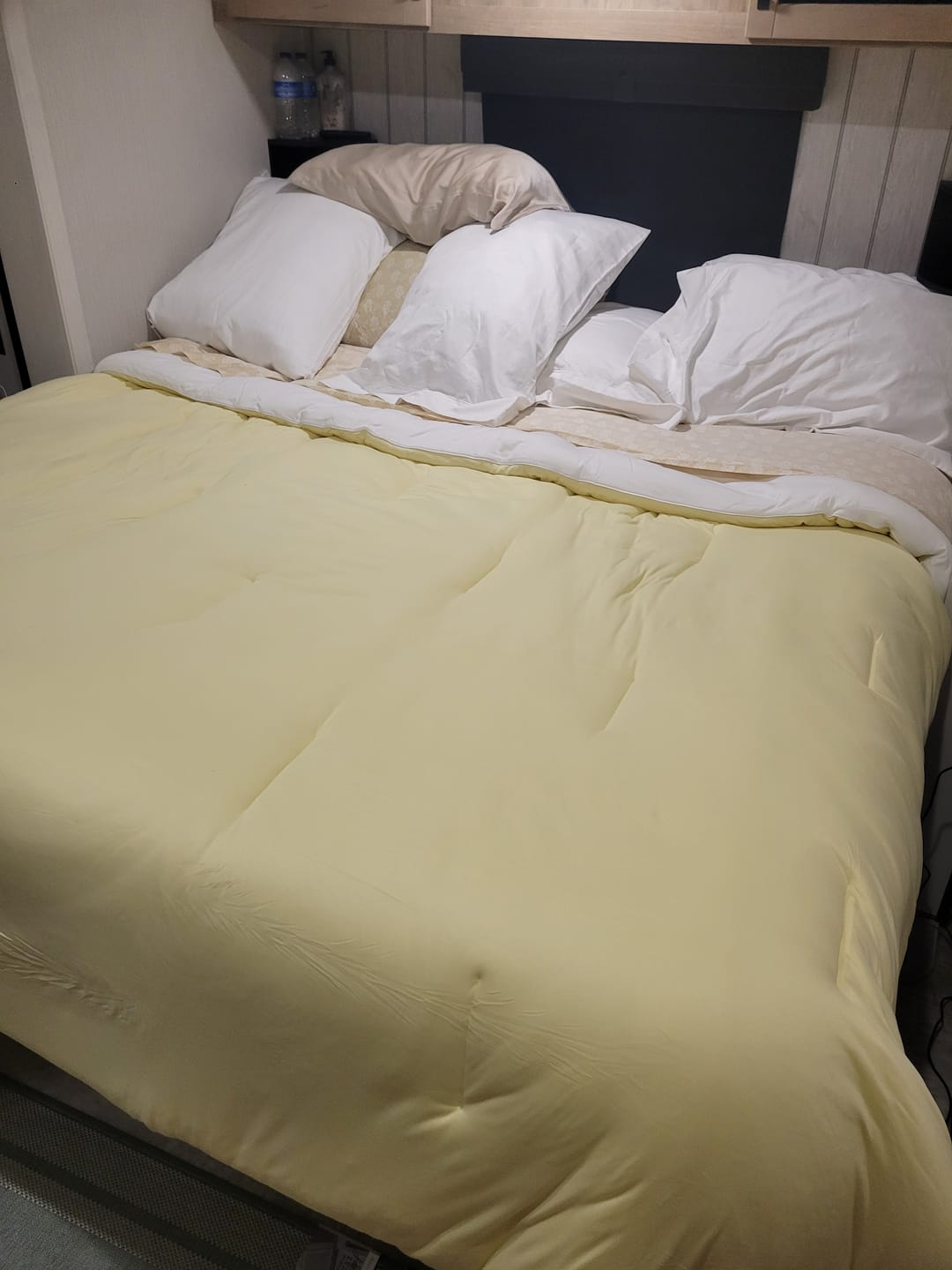 Customer photo review of MarshMellow Comforter