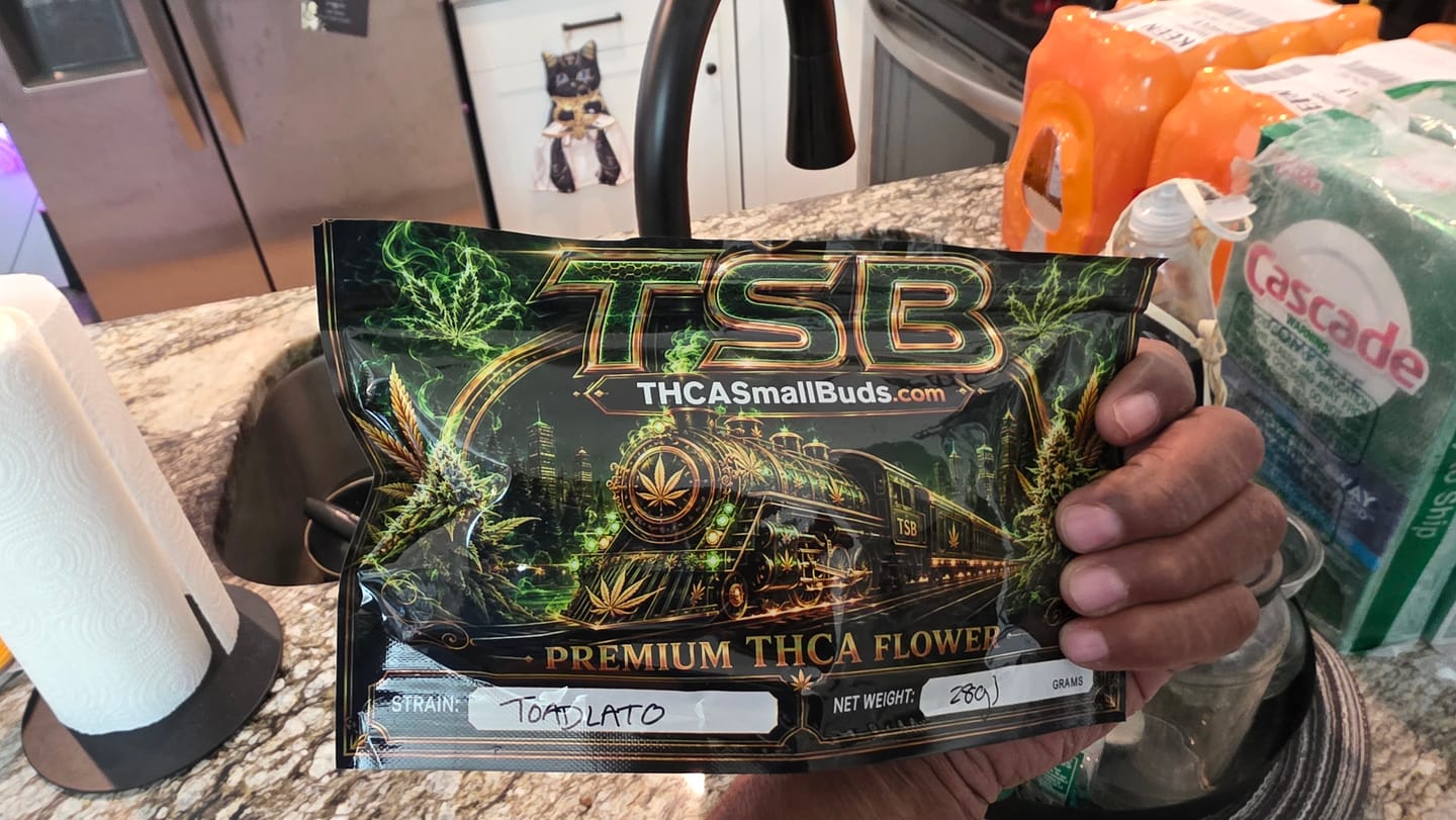 Customer photo review of Toadlato THCA Flower