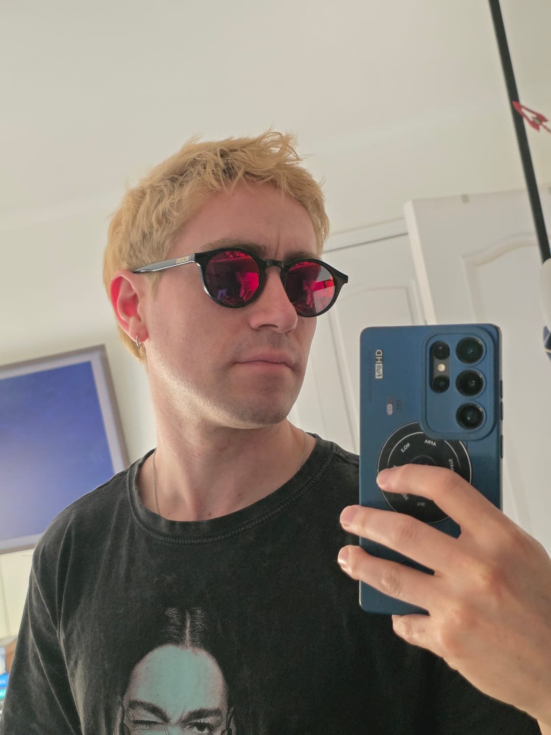 Customer photo review of Cujas Black/Red