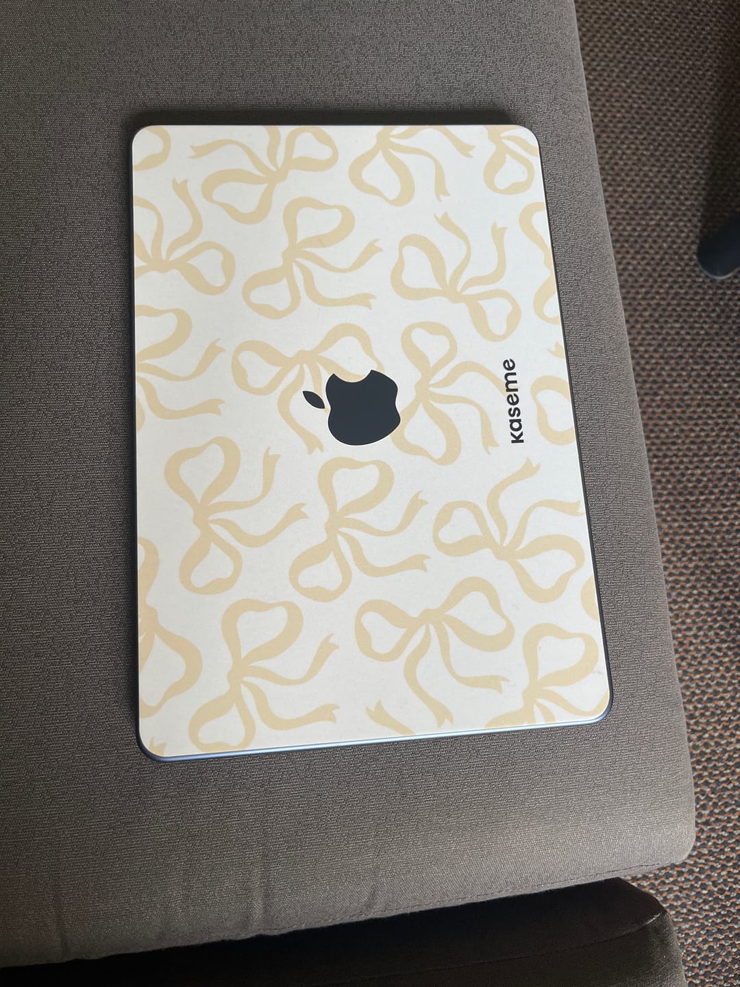 Customer photo review of Lace MacBook skin