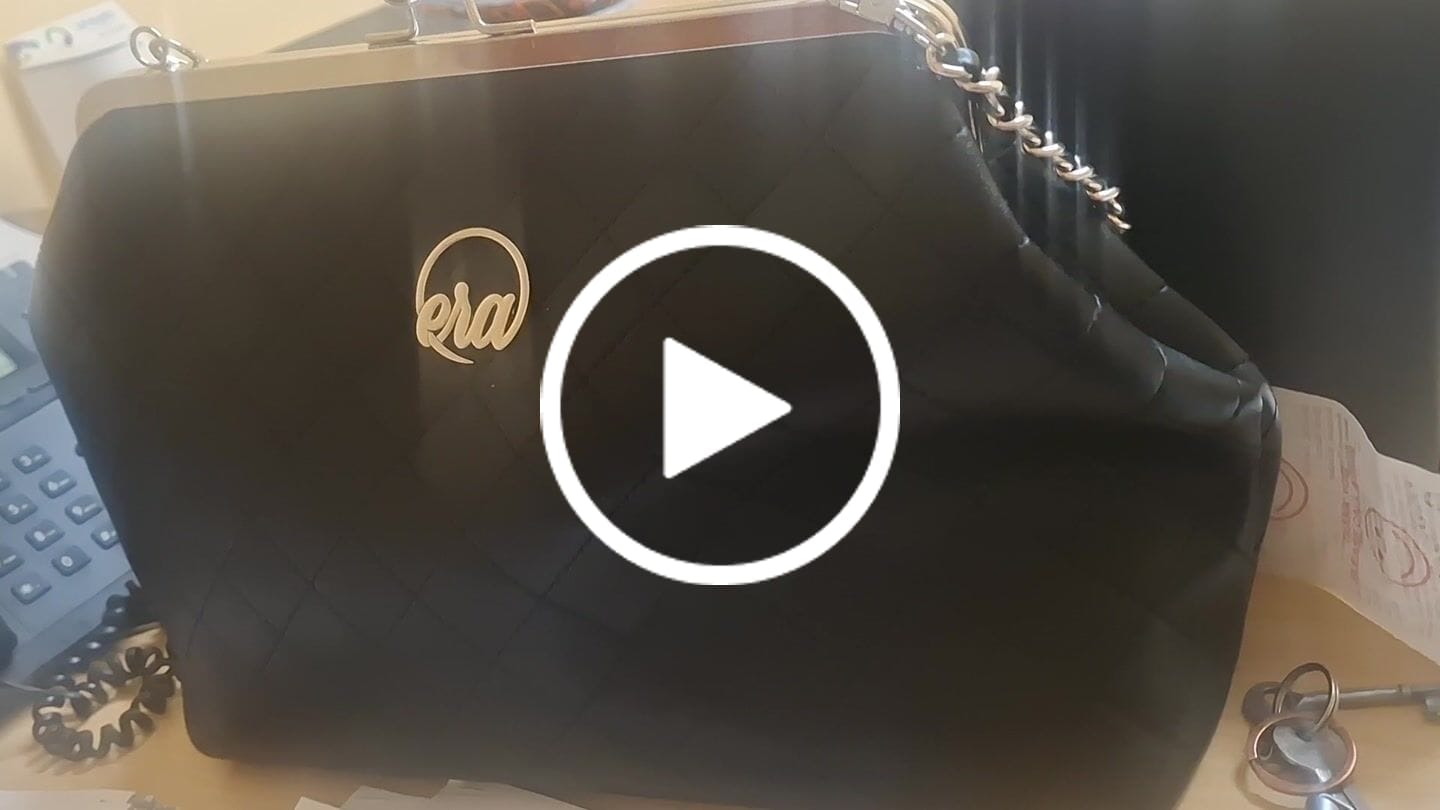 Customer video review of ERA Oversized Kisslock Chain Bag – Black