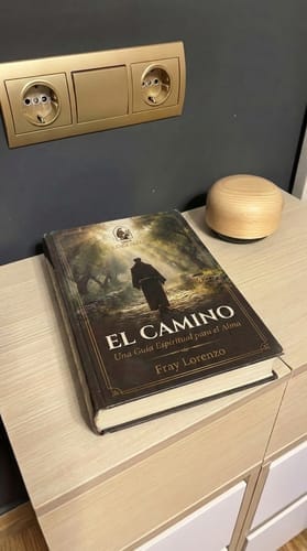 Customer photo review of EL Camino: Una Guia Espiritual para el Alma