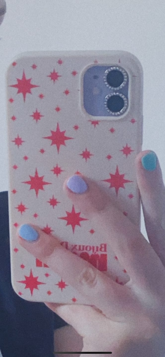 Customer photo review of Bijoux Pink Starry iPhone Case
