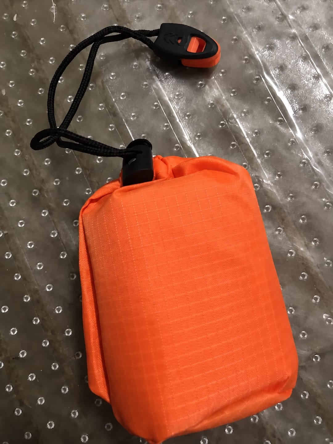 Customer photo review of Saco Vivac Térmico de Emergencia