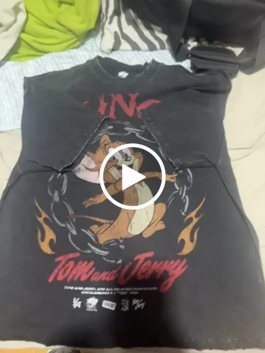 Customer video review of 4082 - Tom & Jerry Tees - AUG 18th