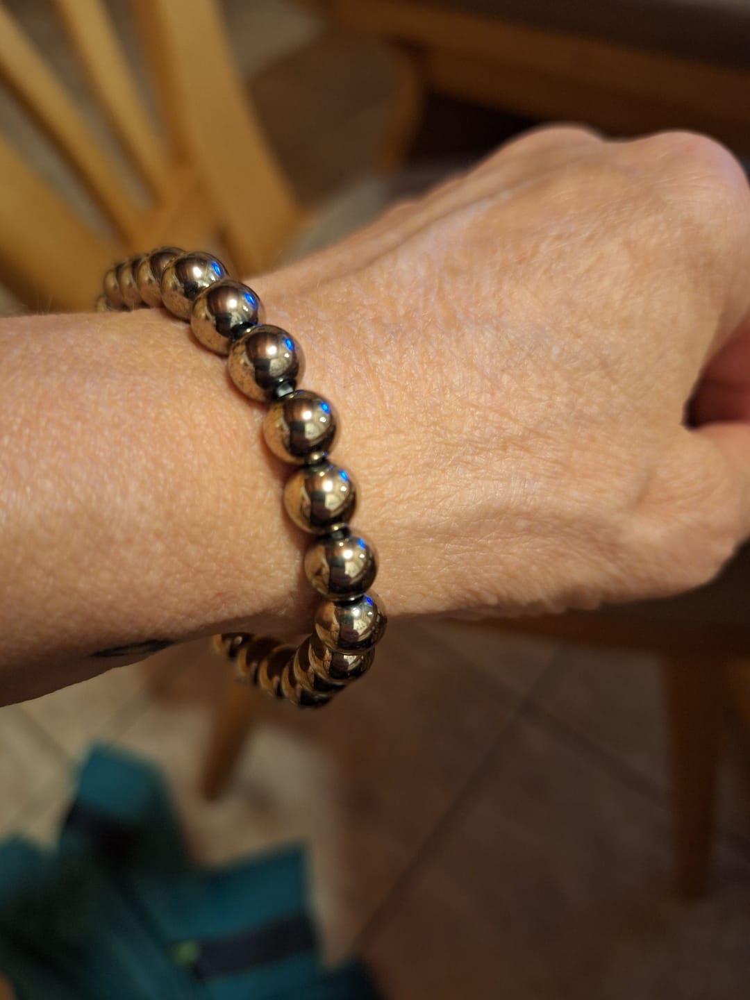 Customer photo review of »Mein Neuanfang« Blockadenlöser-Armband aus goldglänzendem Hämatit inkl. abgebrochenem Stern