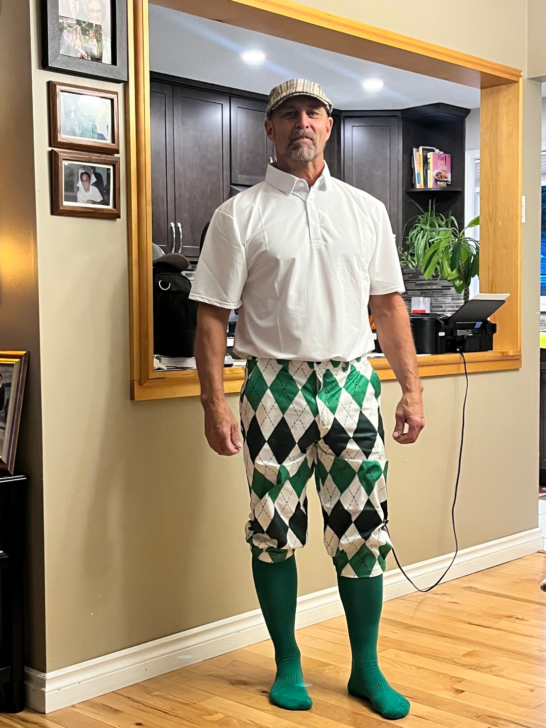 Golf  Beret golf outfit inspiration from Golf Gentry