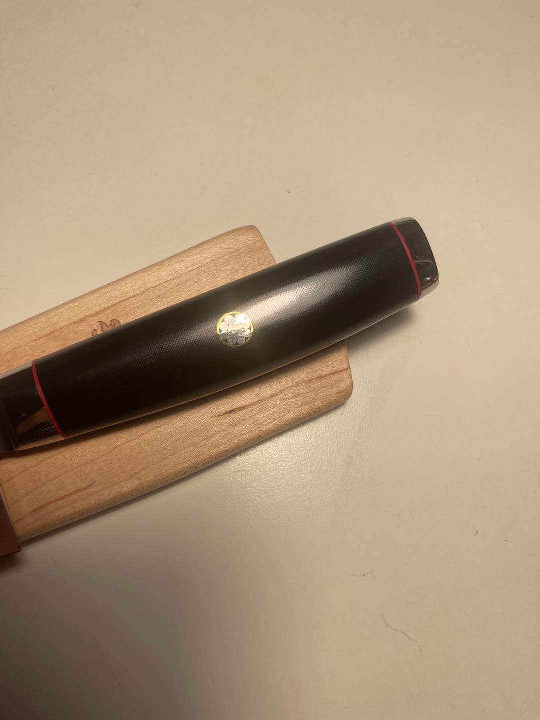 Customer photo review of Cutit Japonez de Bucatar YPSILON 20 cm, Damascus 193 Straturi, SG2, Maner Black Micarta