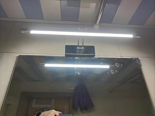 Customer photo review of Arandela Picture Light Bronze LED Quadros Design