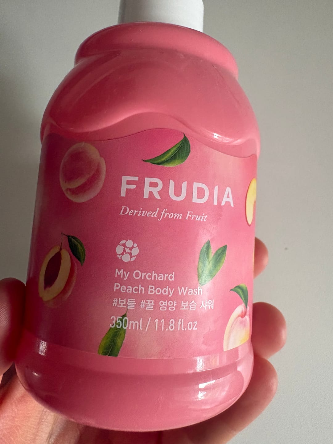Customer photo review of Mitrinošs dušas gels ar persiku Frudia My Orchard Peach Body Wash