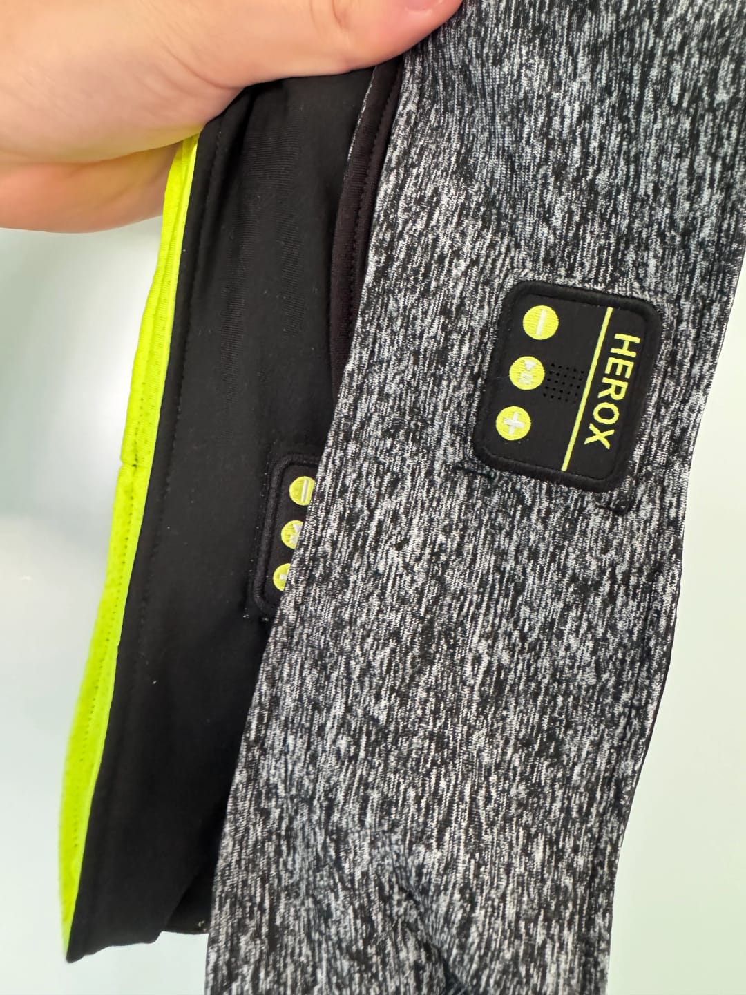 Customer photo review of AirBand - Fascia Musicale