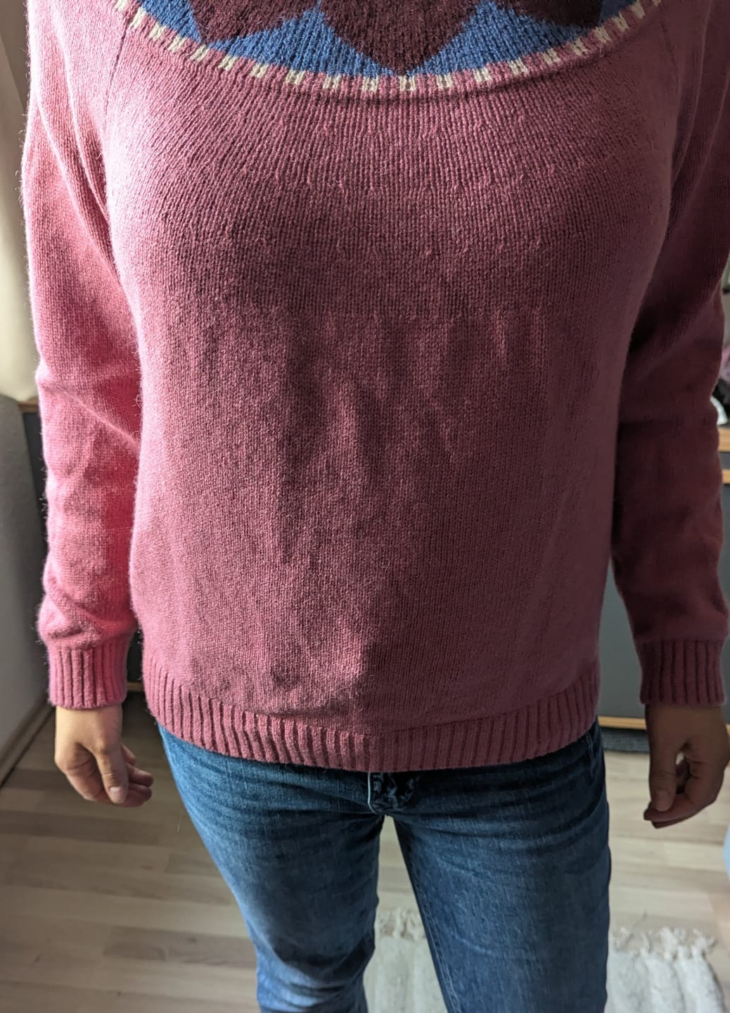 Customer photo review of Pullover - Daneglamping Wool Sweater Berry Compote HEART