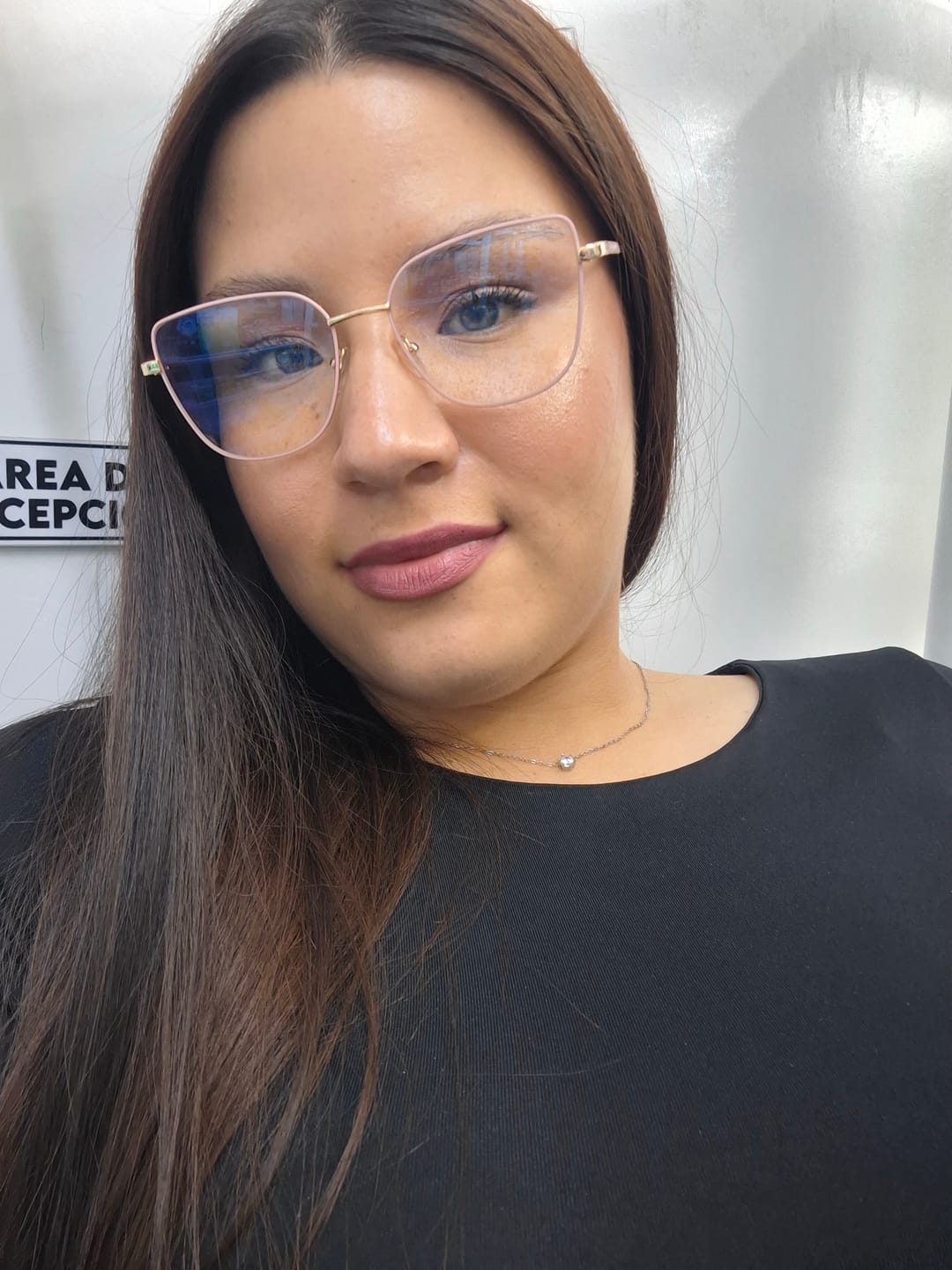 Customer photo review of ILUMINADOR EFECTO HÚMEDO SUBLIME