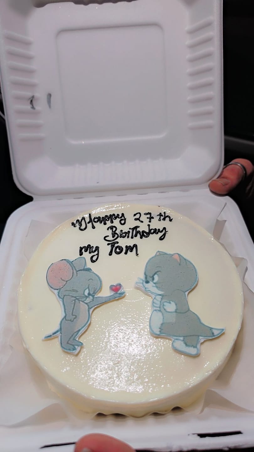 Customer photo review of Tom n Jerry Cartoon Cake