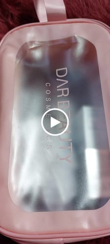 Customer video review of حقيبة مستحضرات التجميل الشفافة المقاومة للماء - زهري