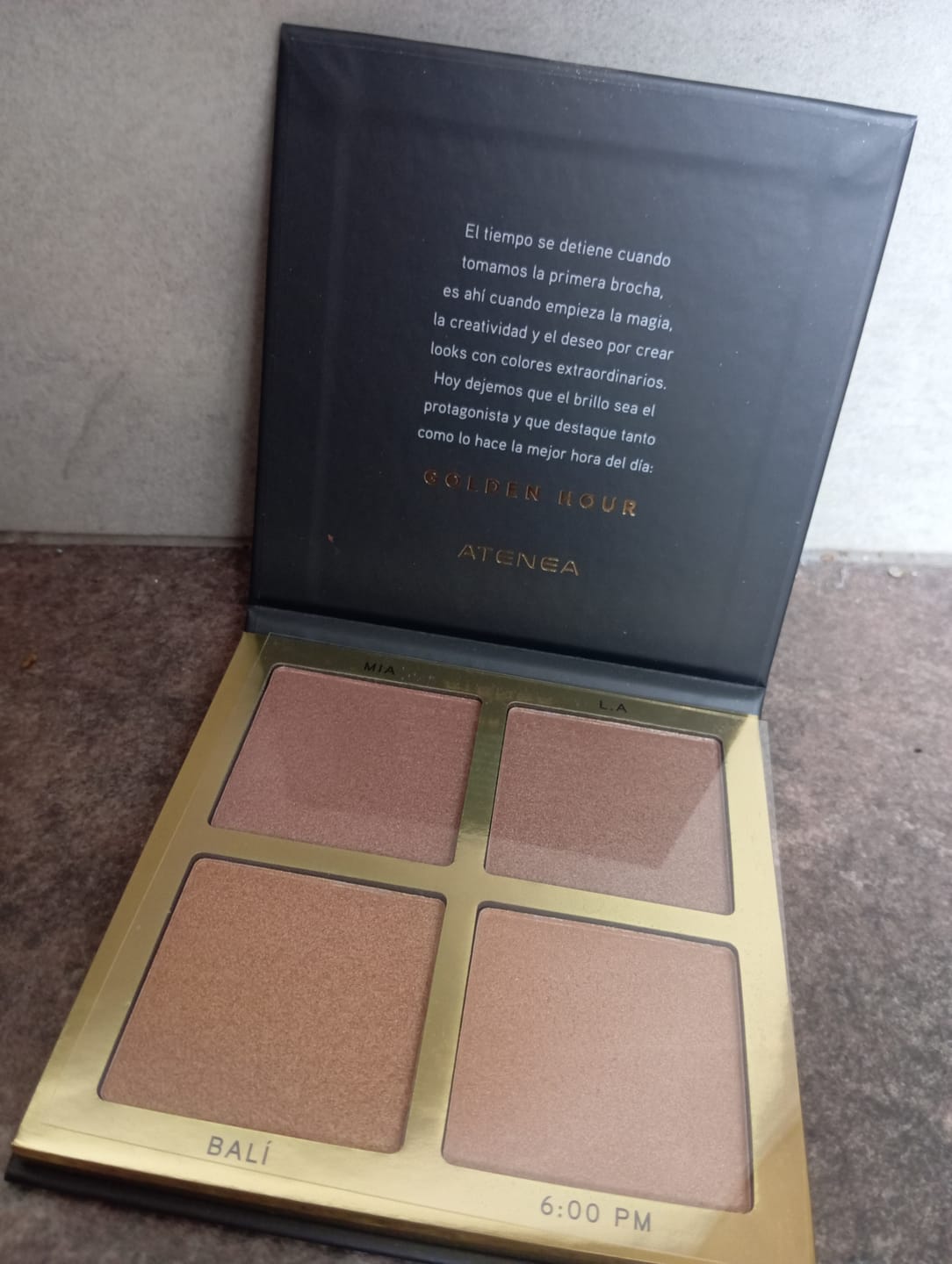 Customer photo review of PALETA DE ILUMINADORES | GOLDEN HOUR