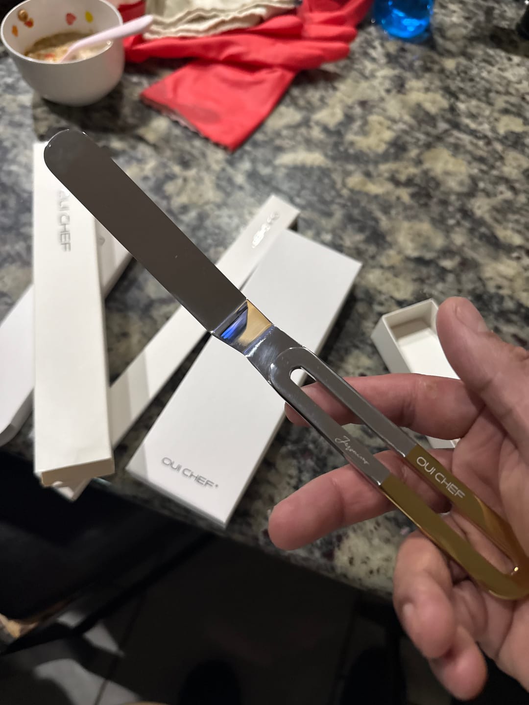 Customer photo review of Large LiftOff Chef's Palette Knife