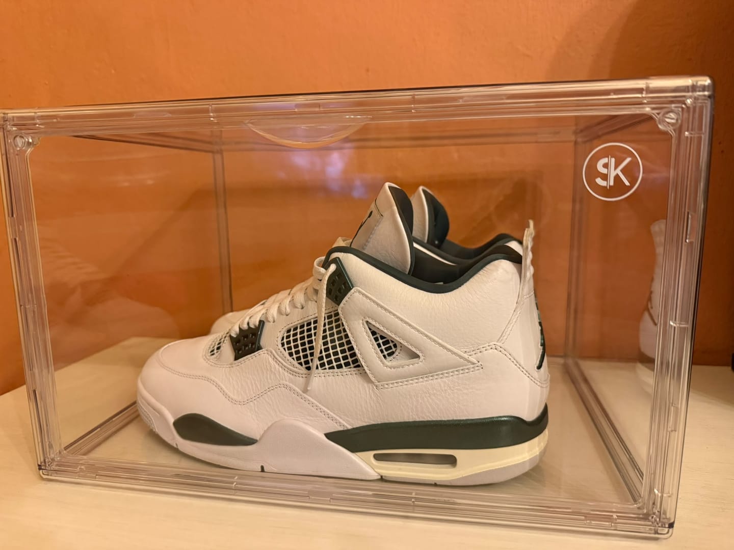 Customer photo review of Stackkicks Sneakerbox