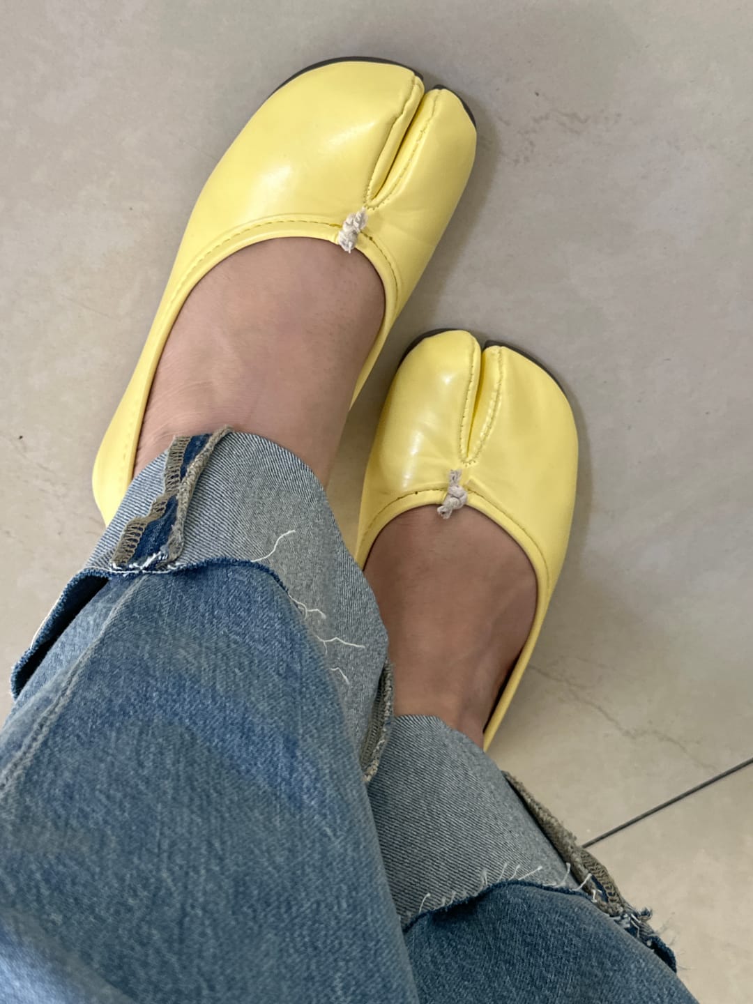 Customer photo review of Calcetas Tabi Blancas