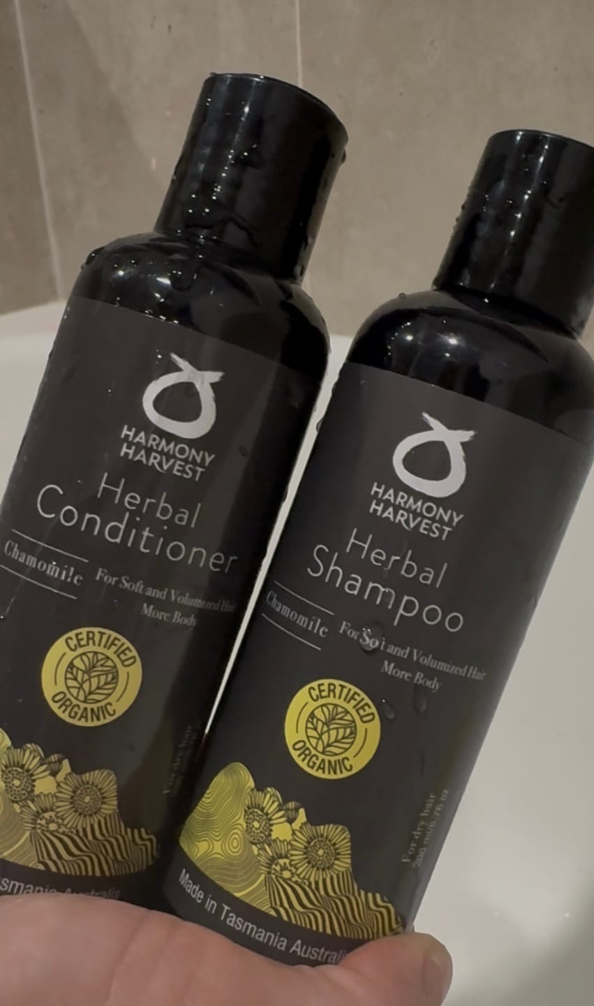 Customer photo review of Shampoo and Conditioner Chamomile
