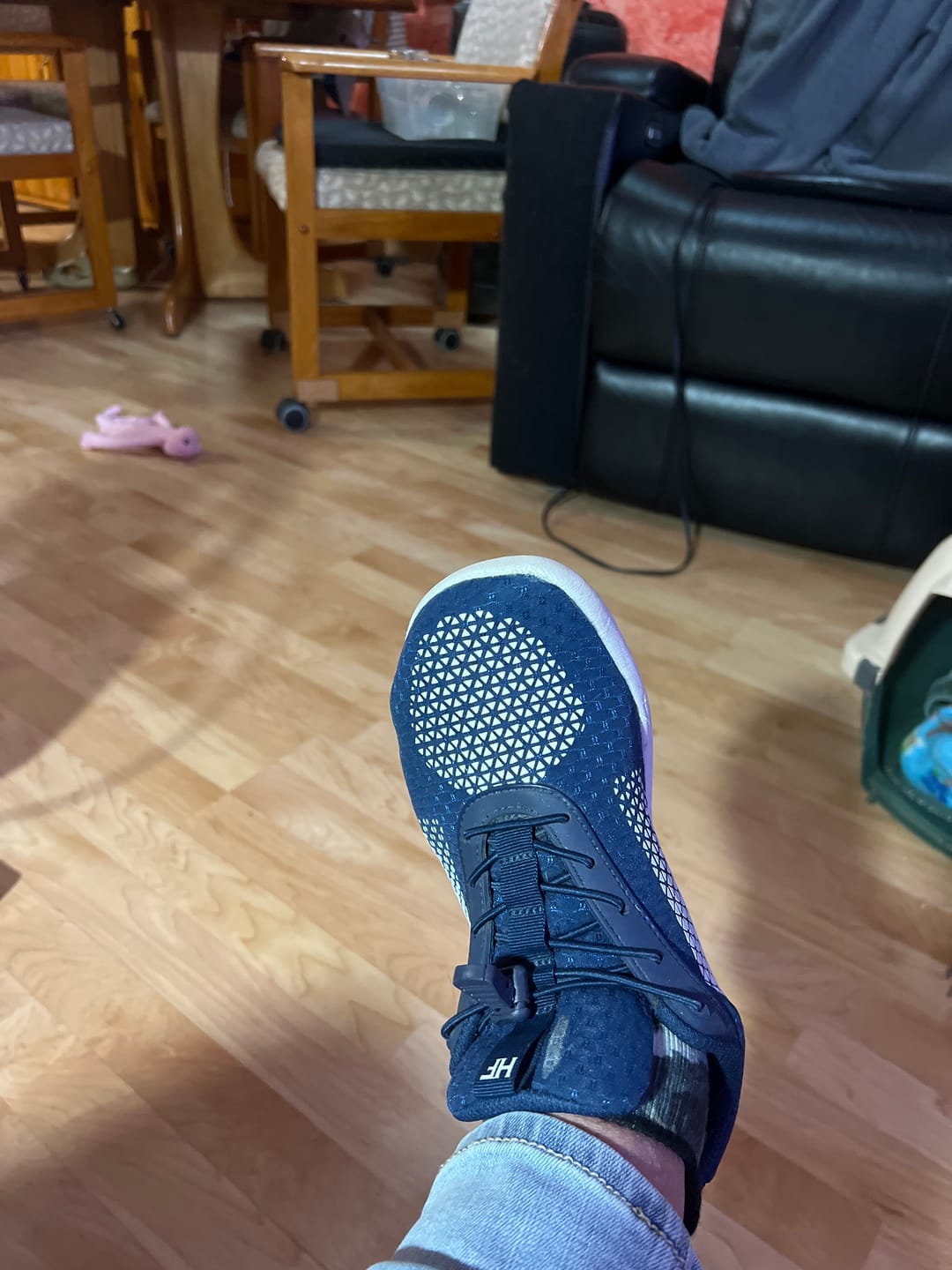 Customer photo review of HF Flow – Minimalistic Shoes for Foot, Knee & Back Pain