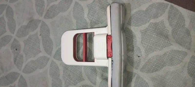 Customer photo review of 2-in-1 Mini Portable Self-Squeezing Sponge Mop | For Kitchen Counters, Glass & Bathroom