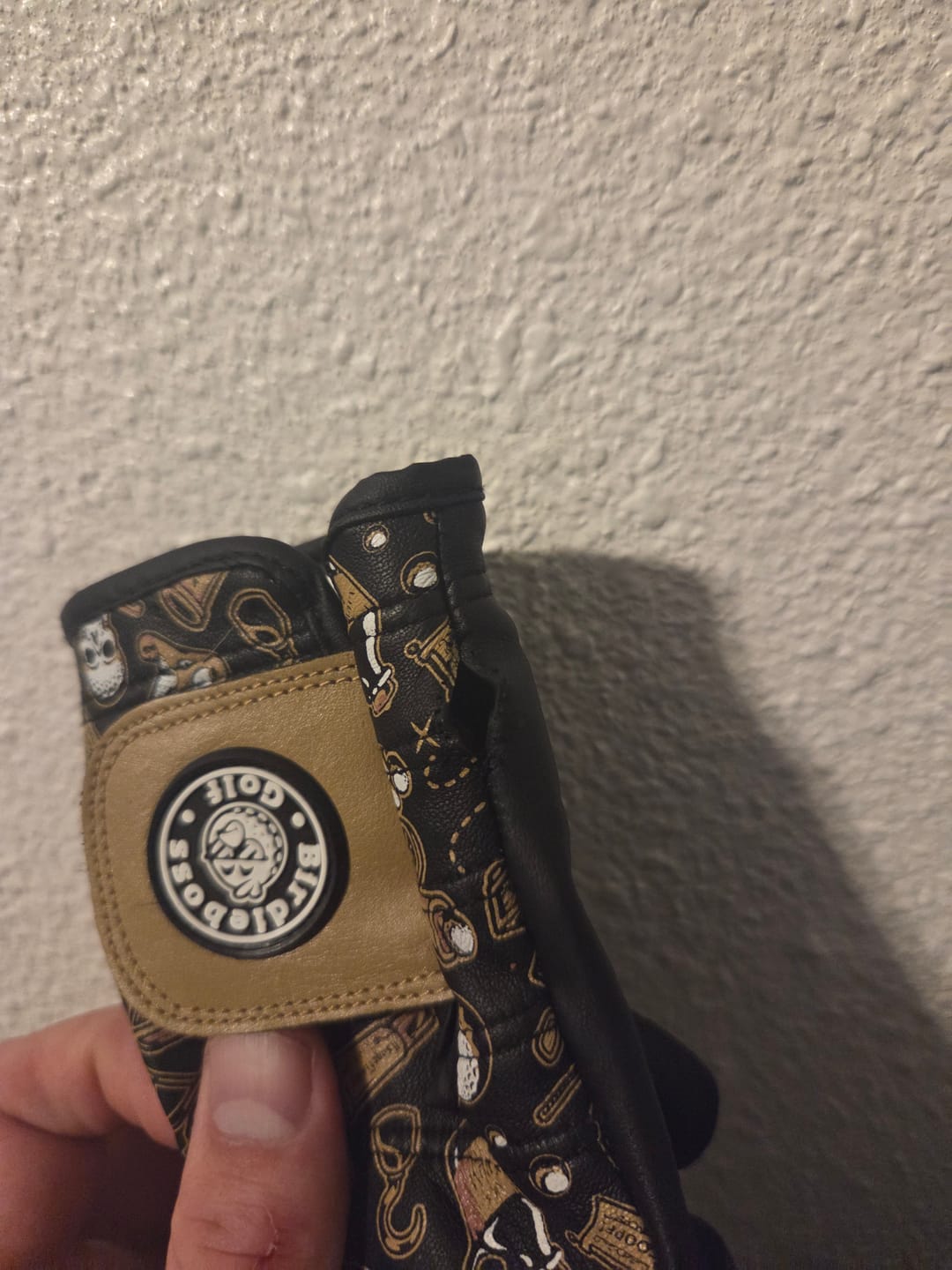 Customer photo review of Plundering Pirate Glove Black
