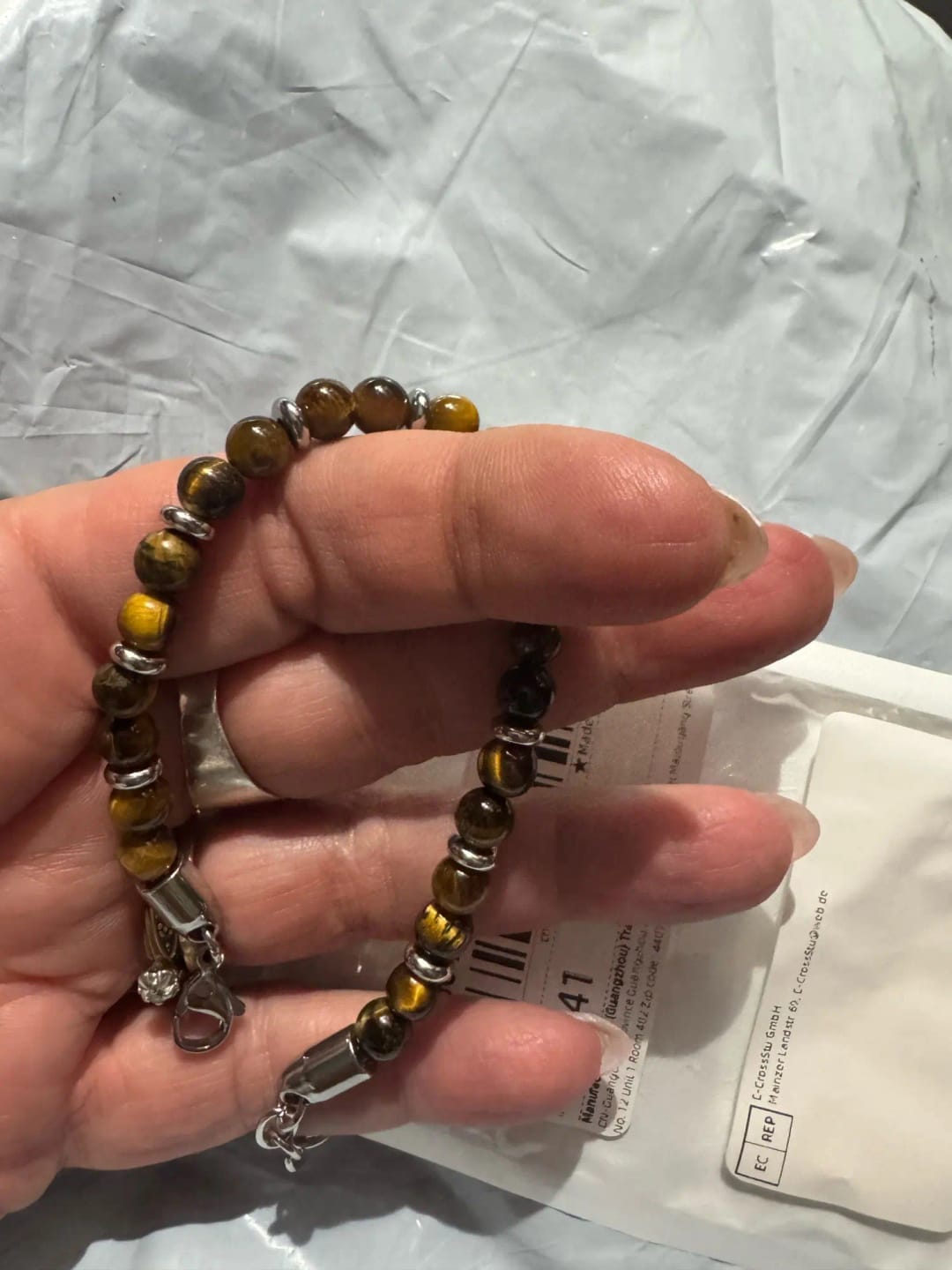 Customer photo review of Bracelet de perles marron